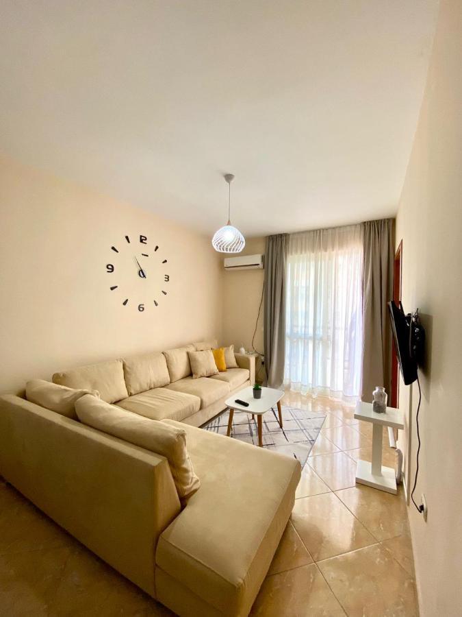 Chlo Apartment 2 Tirana Exteriör bild